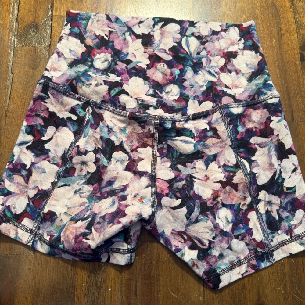 Lululemon align floral shorts 4 Pink Purple 4” euc